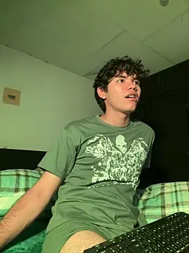 Im Camii online show from November 17, 2025, 6:46 pm