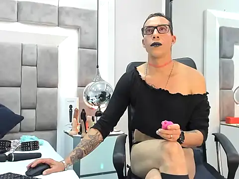 AfroditBrunet online show from October 11, 2025, 6:01 am