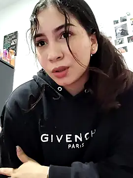 Snapshot of sophia_salazar18 chatting on October 30, 2025, 9:26 pm sophia salazar18 online show from October 30, 2025, 9:26 pm