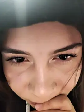 Snapshot of sophia_salazar18 chatting on November 1, 2025, 8:33 pm sophia salazar18 online show from November 1, 2025, 8:33 pm