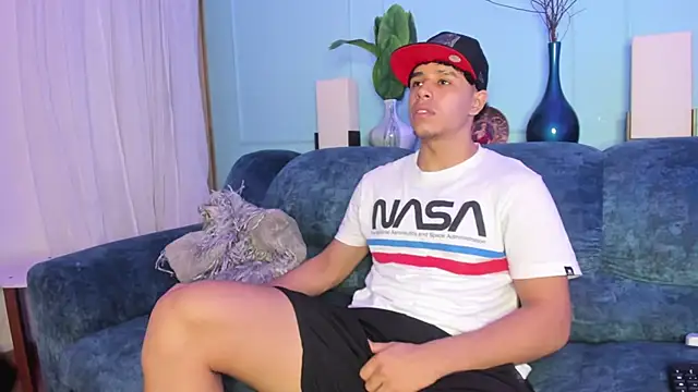 Adrian Volt online show from December 14, 2025, 3:12 am