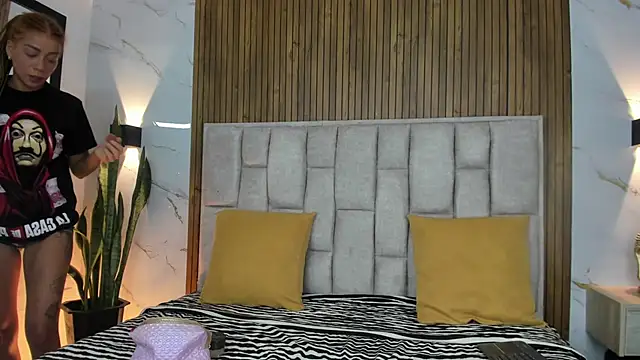 Sassha ferrer online show from January 8, 2026, 7:27 pm