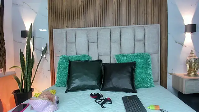 Sassha ferrer online show from January 11, 2026, 6:13 pm