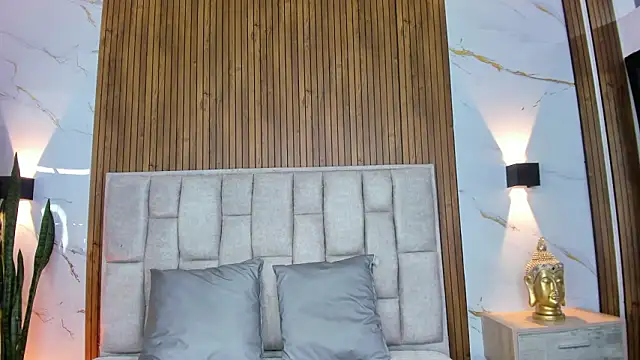 Sassha ferrer online show from February 2, 2026, 6:39 pm