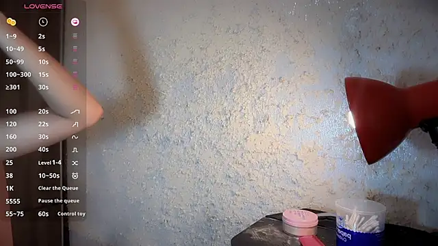 Snapshot of TinyTemptress chatting on February 2, 2026, 11:31 am TinyTemptress online show from February 2, 2026, 11:31 am