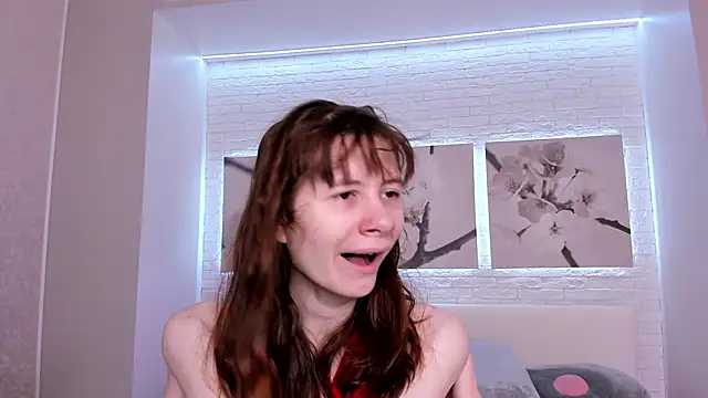 Snapshot of EvelynJin_ chatting on November 4, 2025, 10:14 am EvelynJin online show from November 4, 2025, 10:14 am