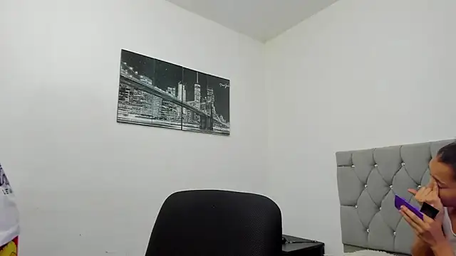 Sofi And Santy online show from January 18, 2026, 12:47 am