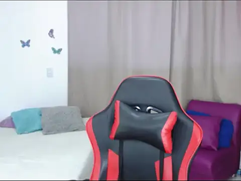 skarlett222 online show from October 14, 2025, 10:43 pm