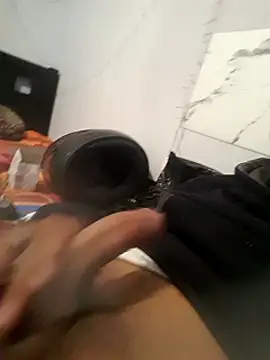 Chukytupi13 online show from April 12, 2026, 9:58 am