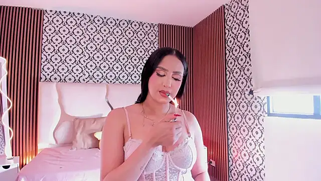 Snapshot of BEELLA_TAY1 chatting on July 6, 2026, 12:46 pm BEELLA TAY1 online show from July 6, 2026, 12:46 pm