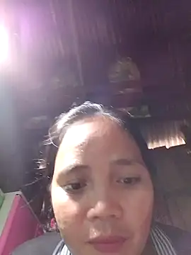 sweet lara33 online show from October 12, 2025, 7:18 am