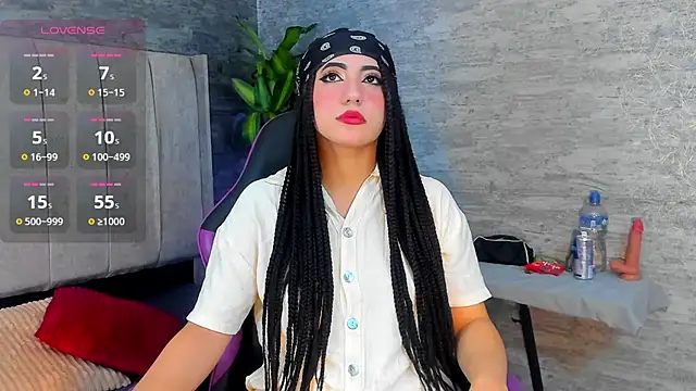 odett rivas  online show from October 25, 2025, 1:57 am