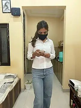 deepikaa aroraa online show from February 27, 2026, 10:04 am