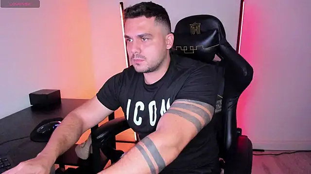 Snapshot of Danielbateson chatting on October 11, 2025, 12:26 pm Danielbateson online show from October 11, 2025, 12:26 pm