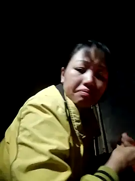 Snapshot of Yanmey chatting on November 25, 2025, 11:16 pm Yanmey online show from November 25, 2025, 11:16 pm