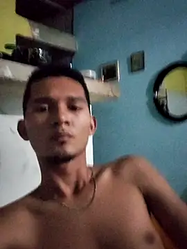 Rayangiss online show from January 19, 2026, 4:05 am