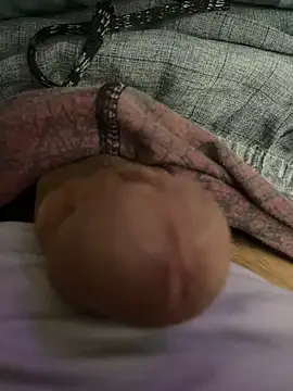 Snapshot of chikorkomdz chatting on October 14, 2025, 8:37 am chikorkomdz online show from October 14, 2025, 8:37 am