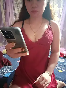 LeanaLy online show from January 12, 2026, 2:06 am