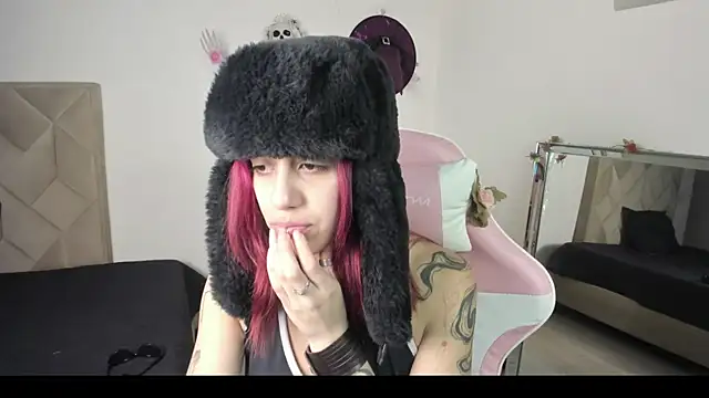 Snapshot of Vicky_Boop chatting on October 31, 2025, 1:45 pm Vicky Boop online show from October 31, 2025, 1:45 pm