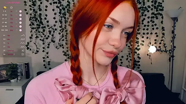 Snapshot of Foxy_blush chatting on November 8, 2025, 7:12 pm Foxy blush online show from November 8, 2025, 7:12 pm