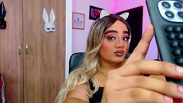 Sofiabigcock22 online show from December 2, 2025, 2:01 pm