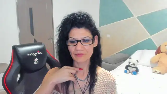 SweetSin40 online show from April 3, 2026, 7:12 pm