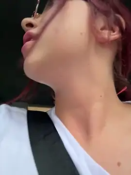 Snapshot of l0lita_sweet chatting on October 31, 2025, 10:22 pm l0lita sweet online show from October 31, 2025, 10:22 pm