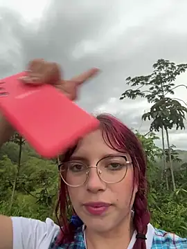 Snapshot of l0lita_sweet chatting on November 3, 2025, 9:48 pm l0lita sweet online show from November 3, 2025, 9:48 pm