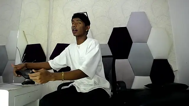 Mick storm online show from February 25, 2026, 7:12 pm