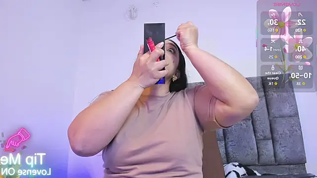 Snapshot of MILA_QUINN chatting on October 29, 2025, 12:40 pm MILA QUINN online show from October 29, 2025, 12:40 pm