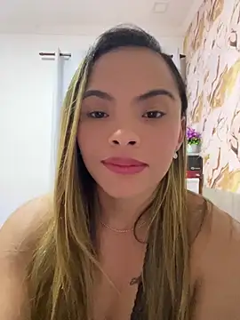 Snapshot of safadinhaquenteW chatting on July 10, 2026, 2:27 am safadinhaquenteW online show from July 10, 2026, 2:27 am