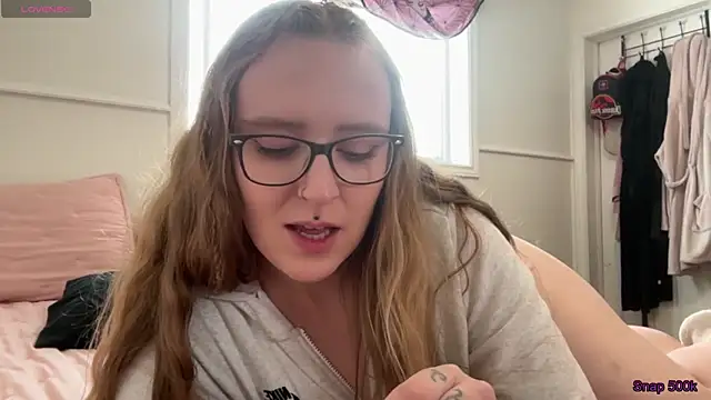 Pattyworld69 online show from March 26, 2026, 3:17 pm