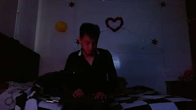 Snapshot of picante70_ chatting on October 16, 2025, 11:11 am picante70 online show from October 16, 2025, 11:11 am