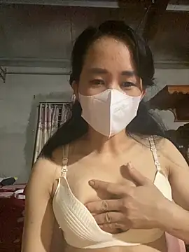 TranOanh999 online show from October 28, 2025, 7:38 pm