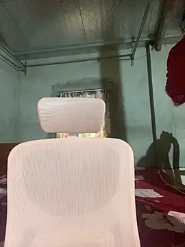 TranOanh999 online show from November 8, 2025, 11:47 pm