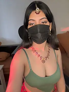 Snapshot of hey_wifey chatting on November 7, 2025, 8:36 am hey wifey online show from November 7, 2025, 8:36 am