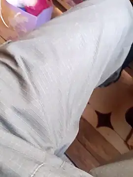 Snapshot of szabi1995 chatting on November 19, 2025, 7:30 am szabi1995 online show from November 19, 2025, 7:30 am