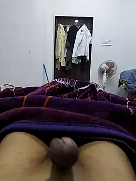 Snapshot of Playboyx143@xh chatting on February 13, 2026, 5:53 pm Playboyx143xh online show from February 13, 2026, 5:53 pm