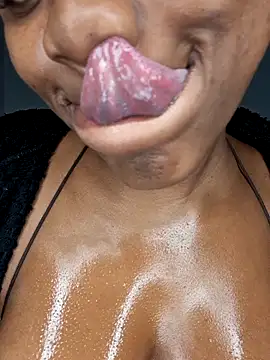 certifiedhottie2025 online show from February 24, 2026, 6:00 am