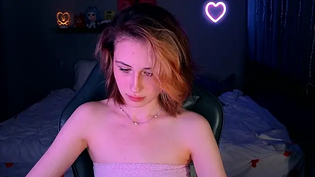 Keti moon online show from June 12, 2026, 7:57 pm