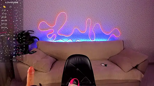 Lilith Sora online show from February 15, 2026, 10:17 pm