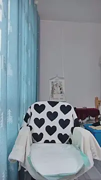 Snapshot of DJEVERY2025 chatting on December 18, 2025, 1:22 am DJEVERY2025 online show from December 18, 2025, 1:22 am