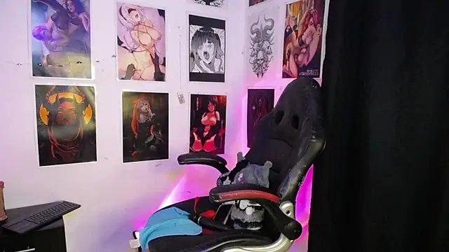 Snapshot of SweetDevil777_ chatting on November 5, 2025, 3:39 am SweetDevil777 online show from November 5, 2025, 3:39 am