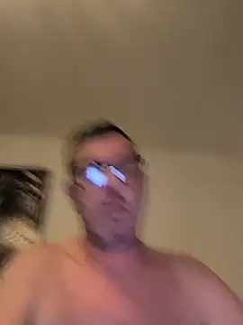 Snapshot of Devinebi chatting on October 13, 2025, 12:21 am Devinebi online show from October 13, 2025, 12:21 am