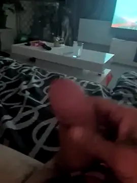 Snapshot of Devinebi chatting on October 25, 2025, 10:48 pm Devinebi online show from October 25, 2025, 10:48 pm