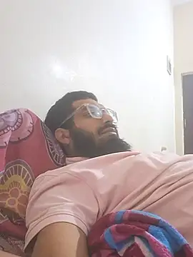 Memonsait1 online show from November 19, 2025, 8:47 am