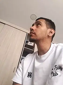 Snapshot of Andyy_Carterr chatting on October 26, 2025, 8:48 pm Andyy Carterr online show from October 26, 2025, 8:48 pm