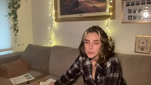 lill daddysgirl online show from December 21, 2025, 5:20 pm