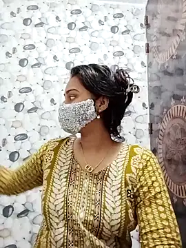 Hot Baby250 online show from April 22, 2026, 2:07 pm