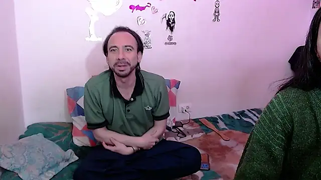 Snapshot of Isis_Robert chatting on November 4, 2025, 11:04 pm Isis Robert online show from November 4, 2025, 11:04 pm